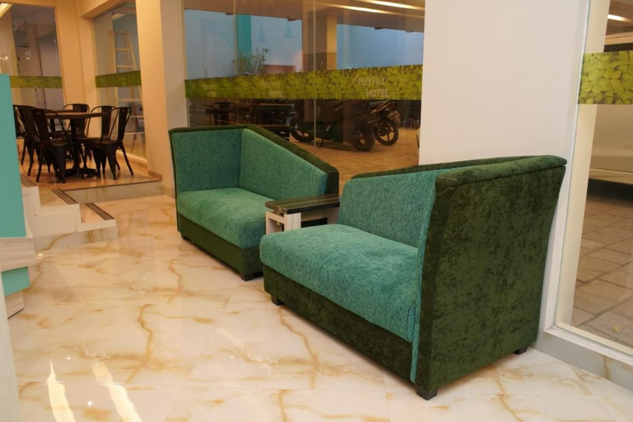 Aruuman Hotel Simpanglima Semarang Buitenkant foto