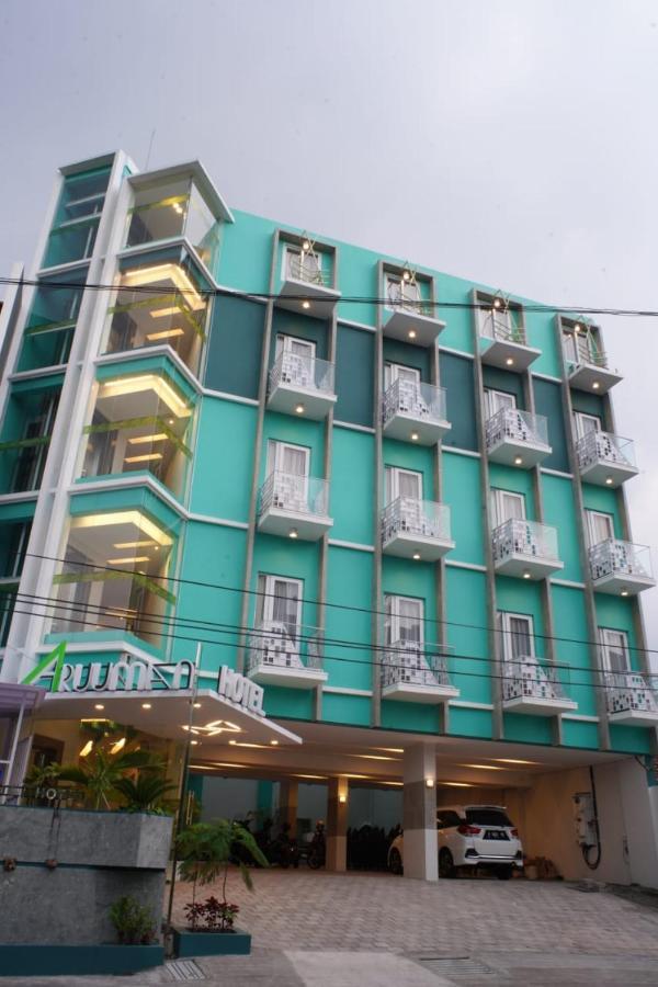 Aruuman Hotel Simpanglima Semarang Buitenkant foto