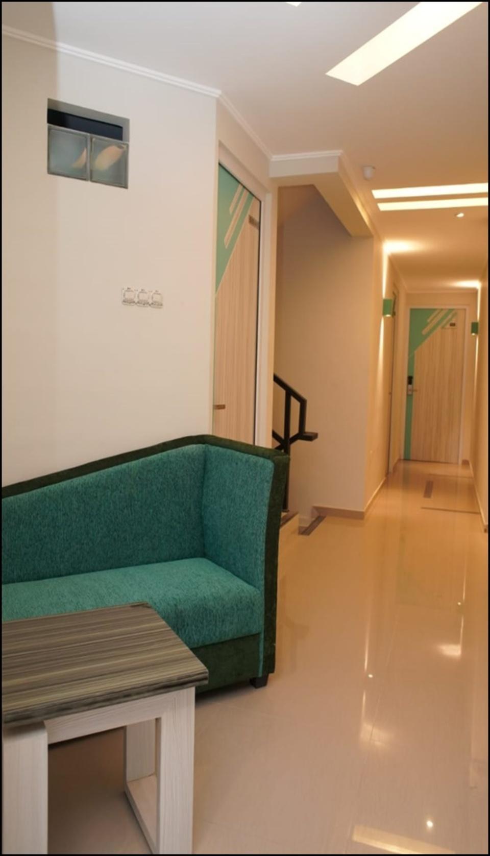 Aruuman Hotel Simpanglima Semarang Buitenkant foto
