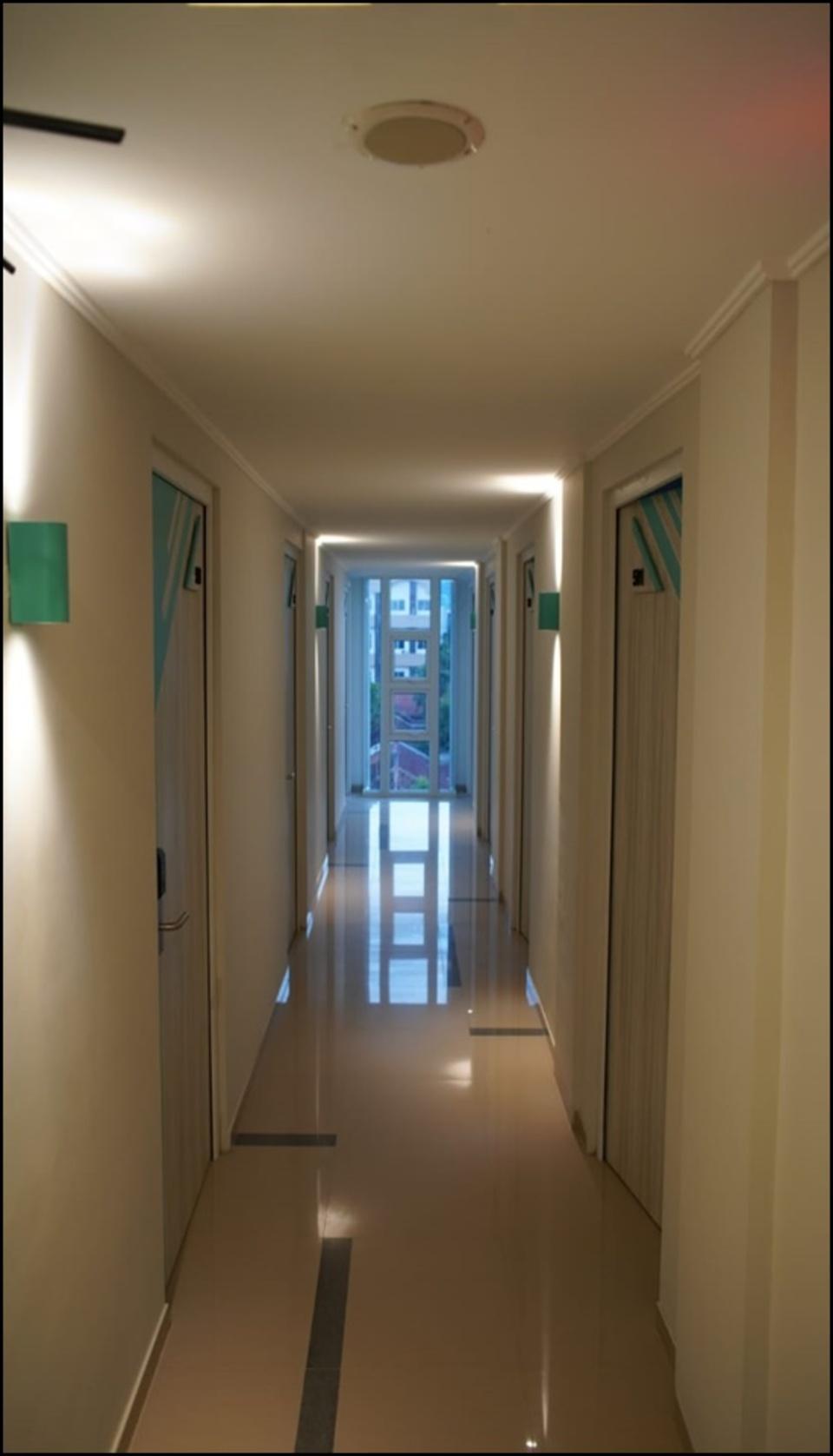 Aruuman Hotel Simpanglima Semarang Buitenkant foto